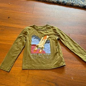 Gimme some space gap tee size 5
